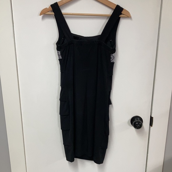 Beautiful black dress, size small - Picture 4 of 5